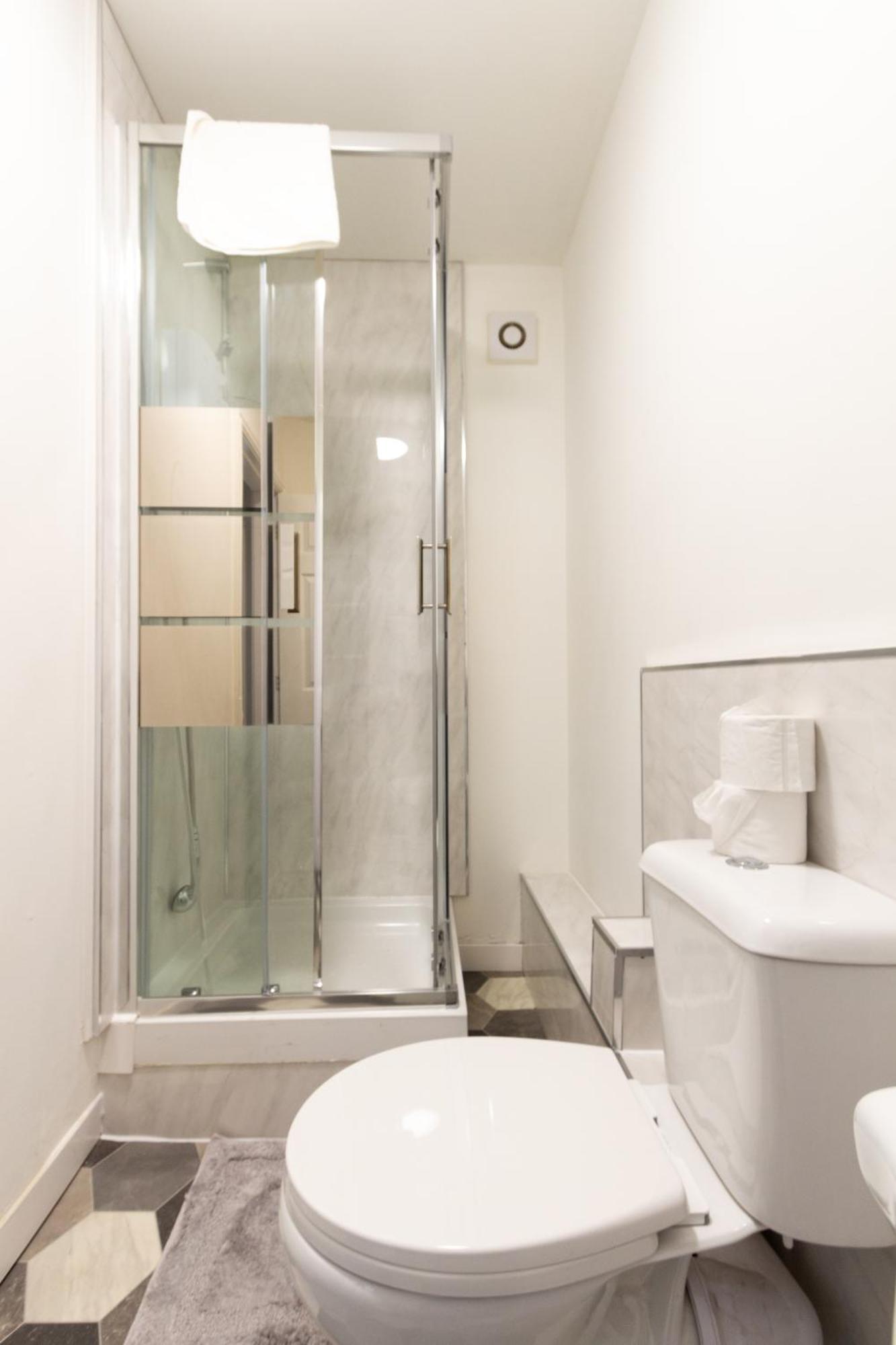 Cosy & Compact In Swinton * Manchester