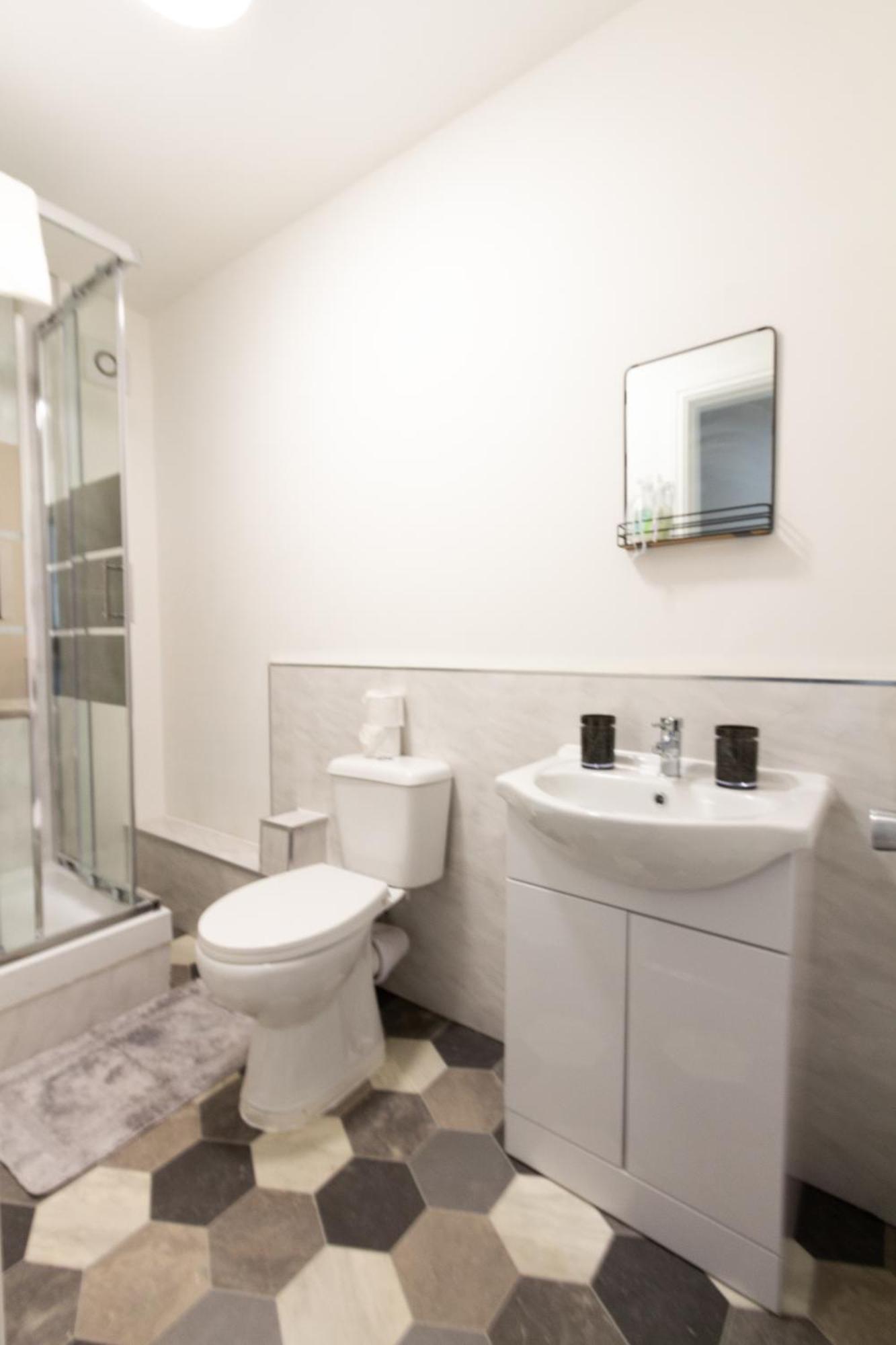Cosy & Compact In Swinton Manchester